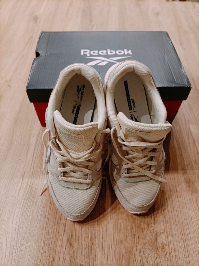 Zapatillas Reebok Beige y Azul