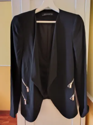 Americana Zara sin botones cremalleras