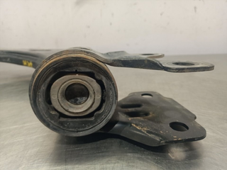 BRAZO SUSPENSION DELANTERO DERECHO FORD FOCUS BER