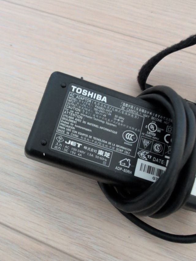 Cargador Toshiba ADP-60RH 15V 4A