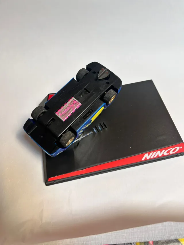 Coche scalextric Ninco Subaru Impreza WRC 2001