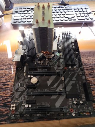 Pack componentes Placa Gigabyte Z370 + i5-8600k