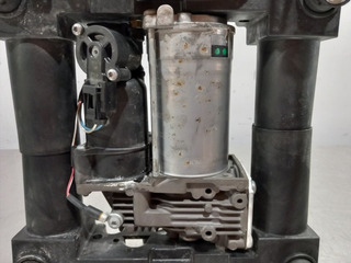 BOMBA SUSPENSION LAND ROVER RANGE ROVER (LM) 306D