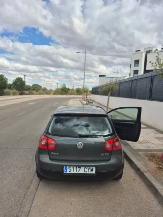 Volkswagen Golf 2005