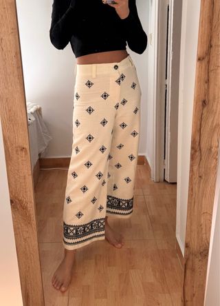 Pantalón Zara estampado primavera