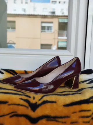 Zapatos tacón Zara granate talla 37