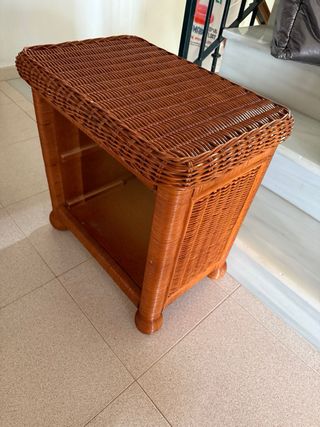 Comodini in vimini (midollo)