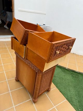 Comodini in vimini (midollo)