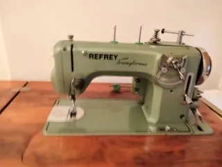 Máquina de coser Refrey transforma
