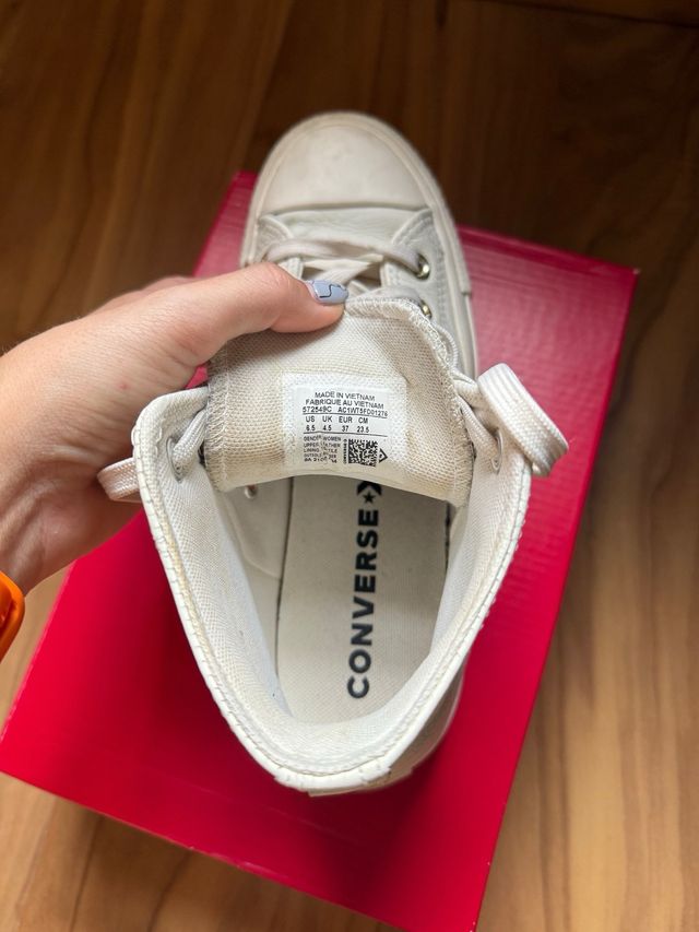 Converse Chuck Taylor All Star Piel Beige