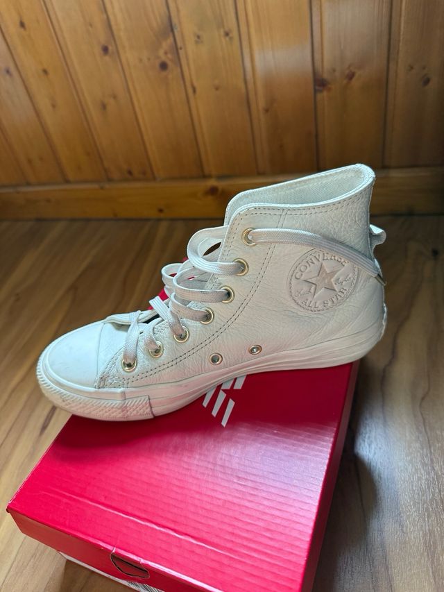 Converse Chuck Taylor All Star Piel Beige