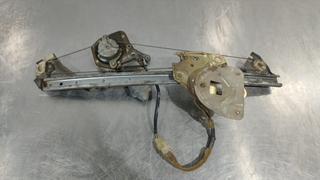 ELEVALUNAS DELANTERO DERECHO FORD PROBE