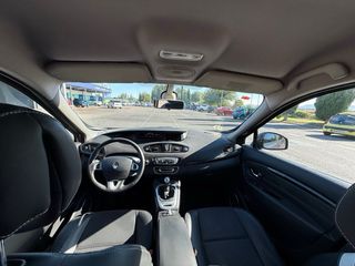 Renault Scenic 2012