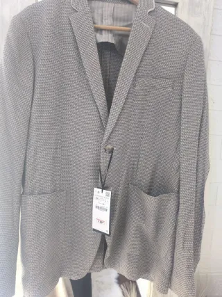 Americana Zara espiga con coderas Talla 54