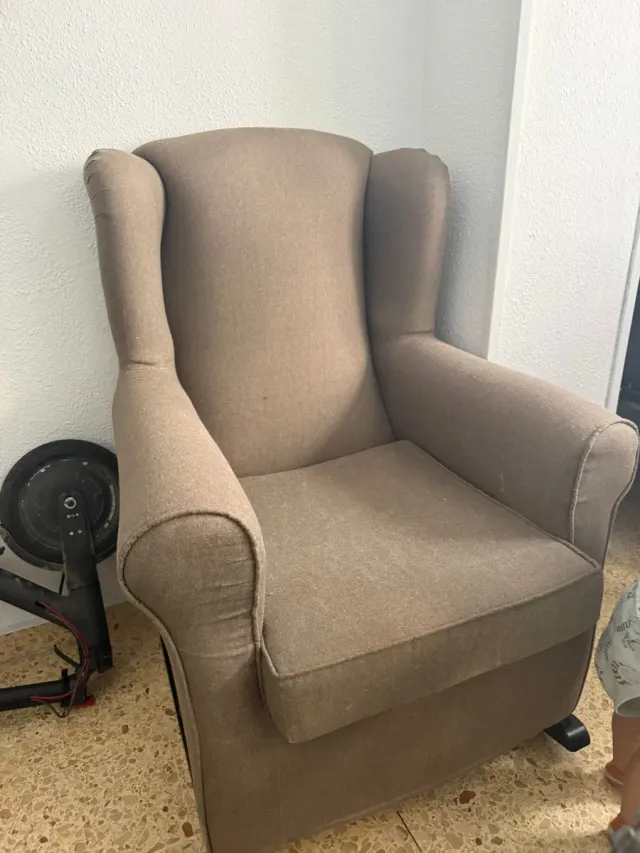 Sillón de lactancia cómodo y elegante