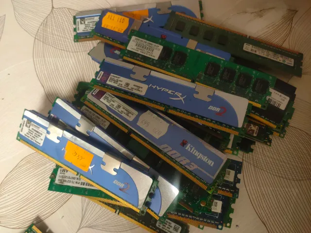 Tarjetas RAM 1GB y 2GB DDR2/DDR3