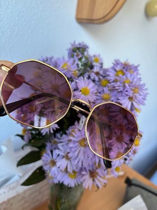 Gafas de sol metal doradas y lilas