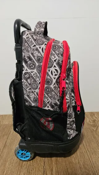 Mochila carro Avengers