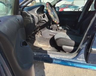Mando elevalunas delantero peugeot 5265068 206
