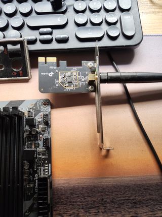 Placa MSI B350 Tomahawk + Ryzen 5 + WiFi + GTX1050