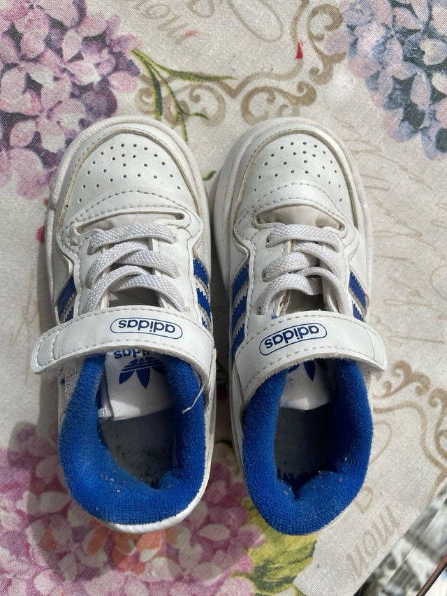 Zapatillas Adidas niño Talla 23