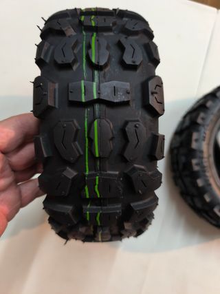 2 Neumáticos CST 90/65-6.5 Tubeless sin estrenar 