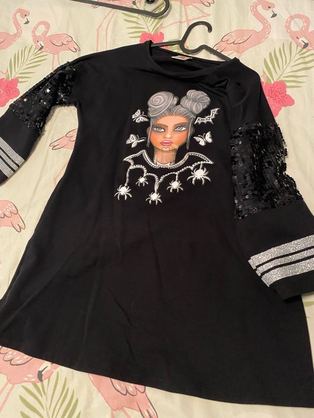 Vestido niña murciélago y arañas lentejuelas