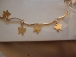 Collar mariposas dorado