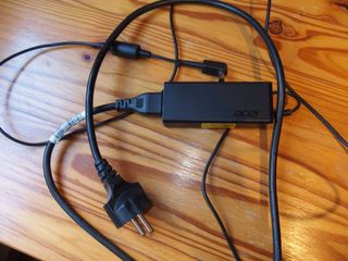 Portátil Acer Aspire ES1-711 Batería OK