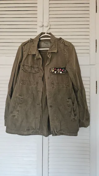 Sobrecamisa Zara con brillos