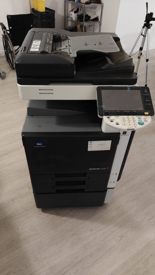 Stampante Konica Minolta Bizhub C220