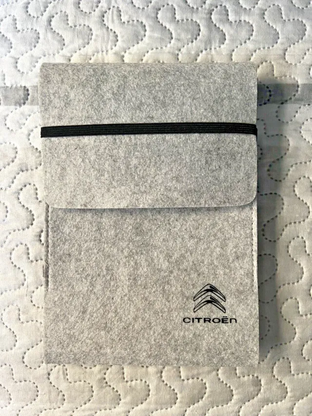 Cartelle di documentazione del veicolo...