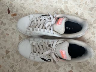 Zapatillas Adidas Blancas y Naranja