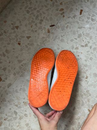 Zapatillas Adidas Blancas y Naranja
