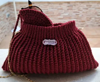 Bolso de hombro hecho a mano burdeos y portagafa 