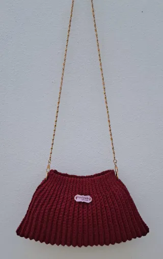 Bolso de hombro hecho a mano burdeos y portagafa 