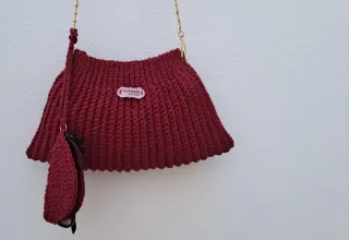 Bolso de hombro hecho a mano burdeos y portagafa 