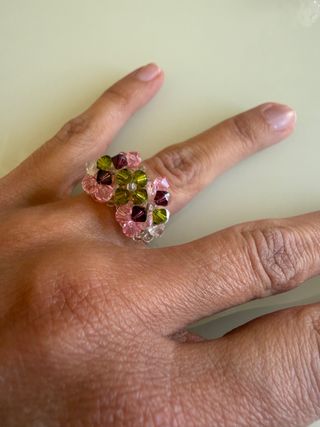 Anillo de abalorios flores ajustable