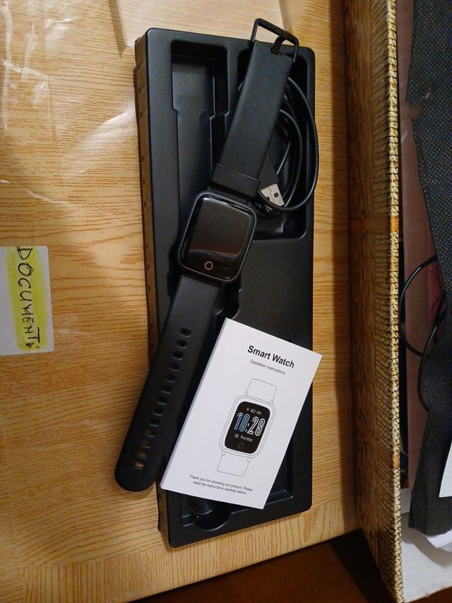 Smartwatch sportivo resistente all'acqua