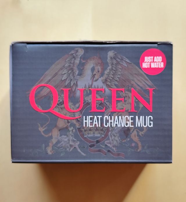 Taza Queen "Heat Change Mug"
