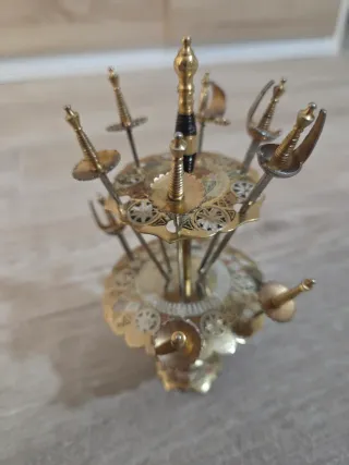 Expositor Palillero Espadas Doradas