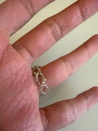 Anillo de abalorios rosa y plata