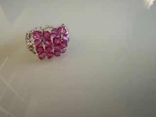 Anillo de abalorios rosa y plata