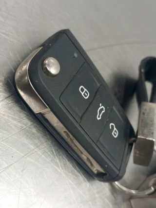 ANTIRROBO / LLAVE CONTACTO SEAT ARONA (KJ) DKR 1K