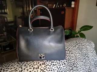 Bolso Purificación García Negro y Rojo