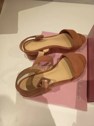 Sandalias de cuña verano rosa
