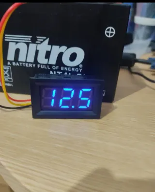 Voltímetro Digital 12V