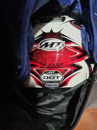 Casco MT Karting,  trolley porta y protectores