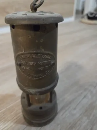 Lámpara de minero de latón