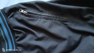 Chaqueta Chevignon Negra y Azul Talla M/L